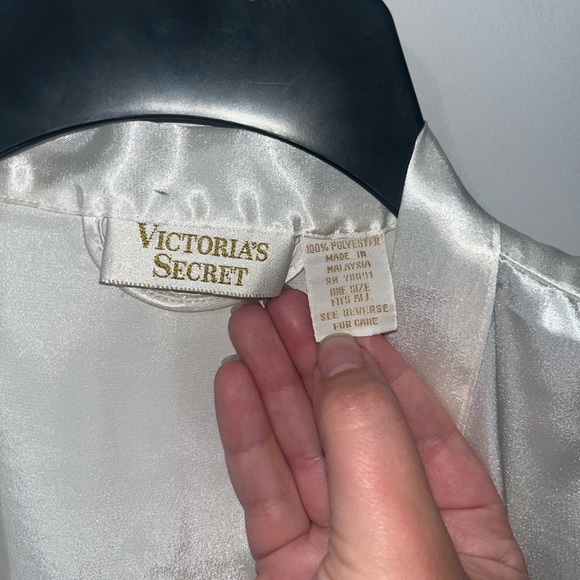 Victorias Secret Gold Label Robe - Picture 5 of 6